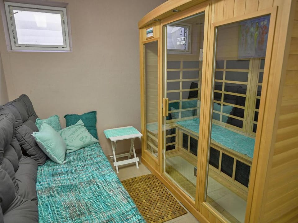 Ovifat Sauna Escape, Waimes Vacation rental in Wallonia, Belgium