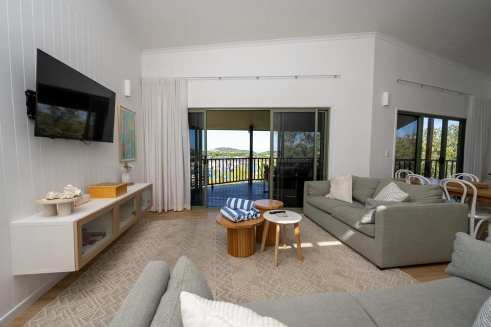 Casuarina Cove Apartments Apartment hotel in Whitsundays