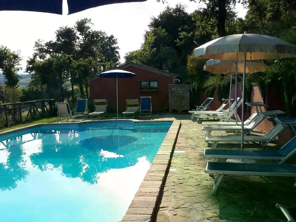 Gorgeous Apartment with Pool near Sibillini Mountains Vacation rental in Marche