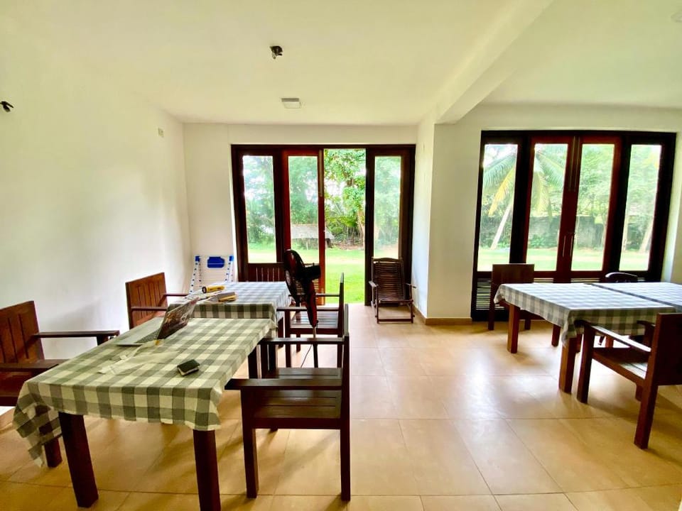 Surf Range Bed and Breakfast in Southern Province
