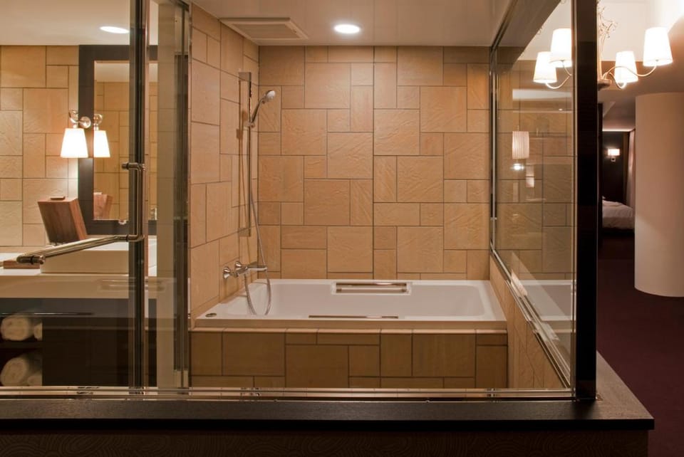 Harmonie Embrassee Hotel in Osaka