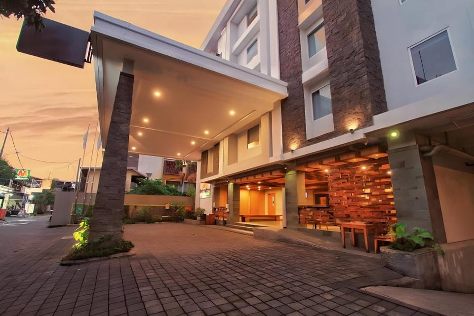 Swiss-Belexpress Kuta Legian Hotel in Kuta