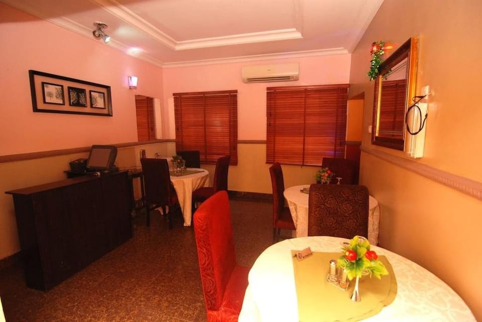 Trafford Hotel Hotel in Abuja