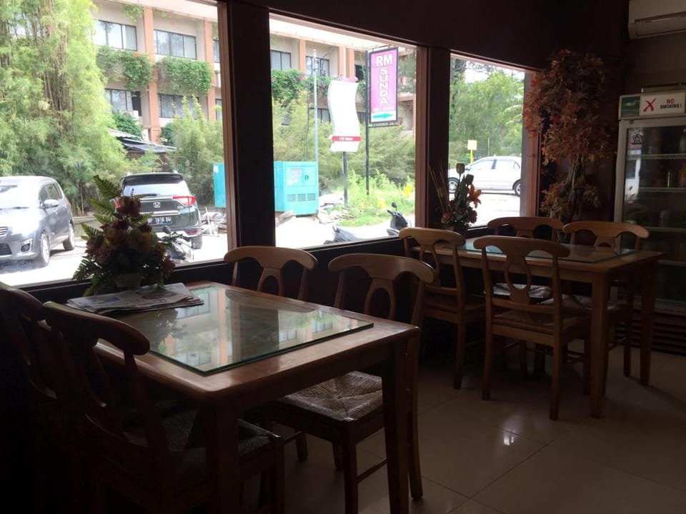 Leon Inn Nagoya Hotel in Riau Islands, Indonesia