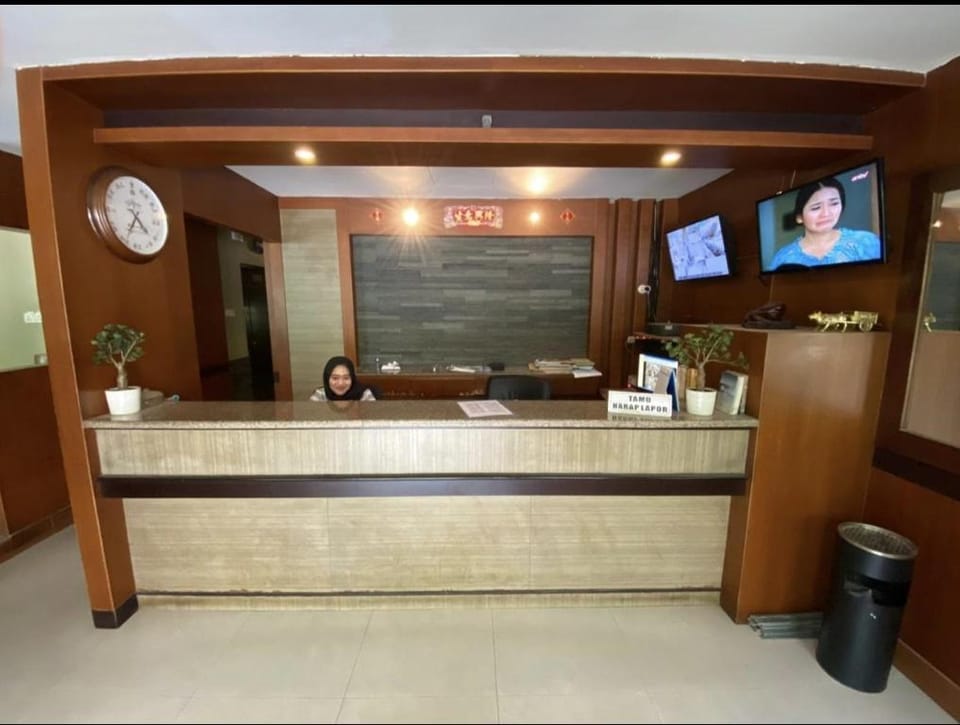 Leon Inn Nagoya Hotel in Riau Islands, Indonesia