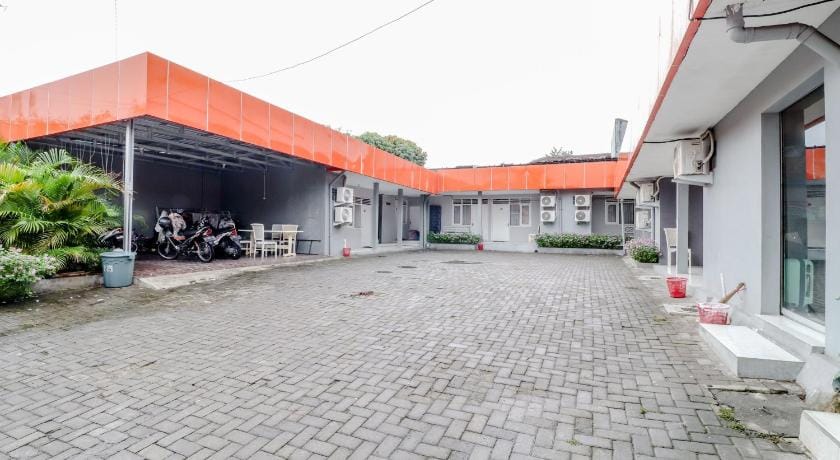 Ratu Guesthouse Hotel in Kuta