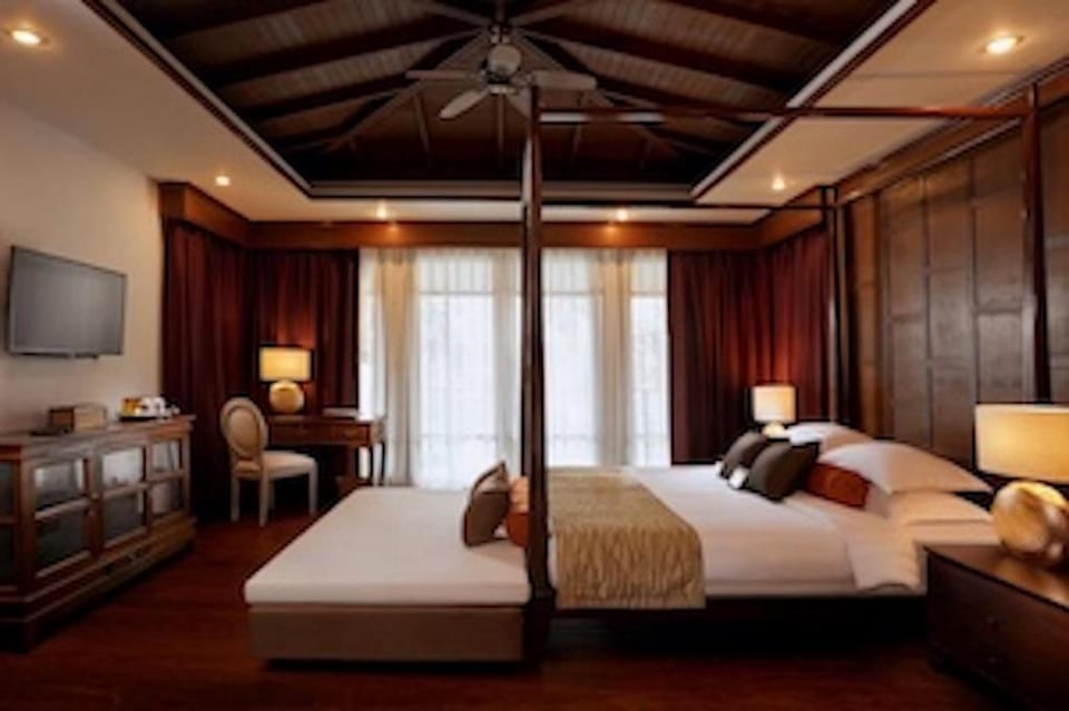 Chinoiserie Collection Resort and Spa Hotel in Rawai