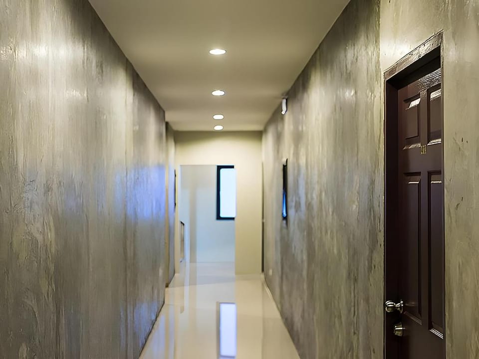 Green Leaf Hostel Hotel in Wichit