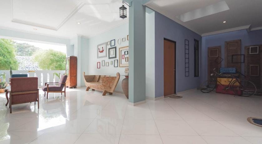 RedDoorz @ Palagan Joglo Sersan Bajuri Bed and Breakfast in Parongpong