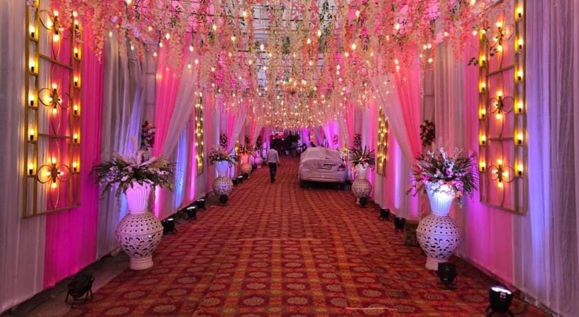Hotel Sarweshwary Hotel in Varanasi
