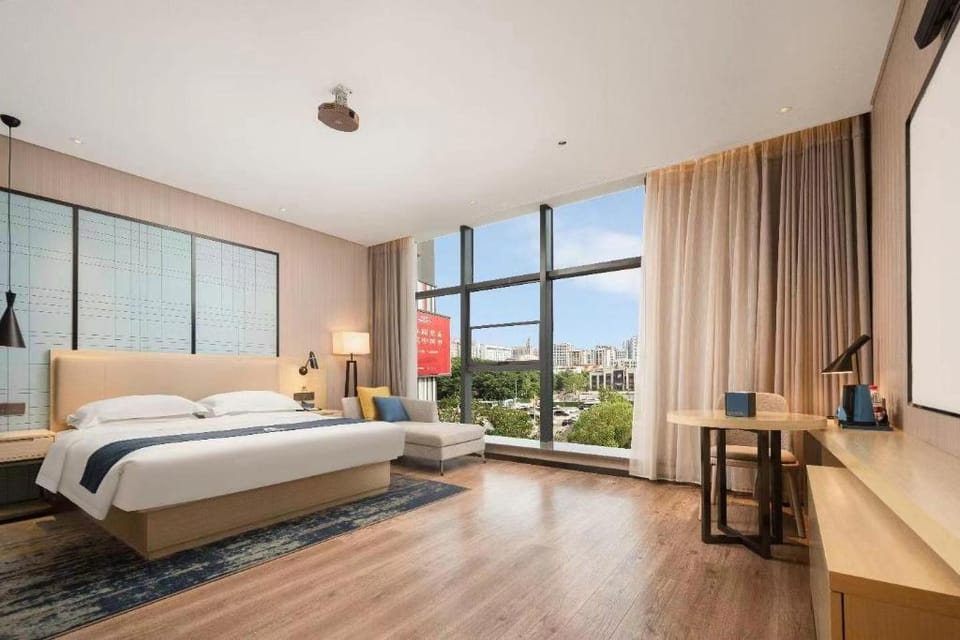 Echarm Hotel Wuhan Jiangxia Zhongbai Plaza Hotel in Wuhan