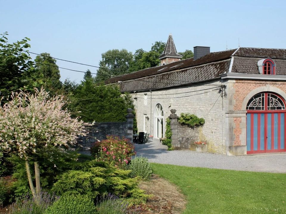 Castle Retreat, Barvaux-Condroz Vacation rental in Wallonia, Belgium