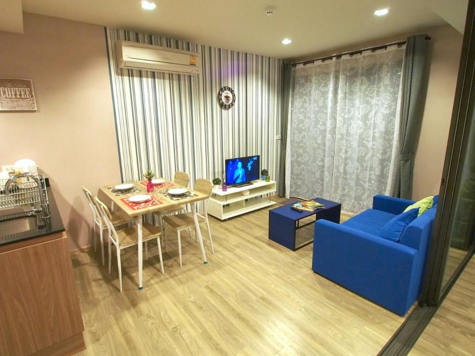Rain by Lazy Sea Beach House Apartment in Thailand