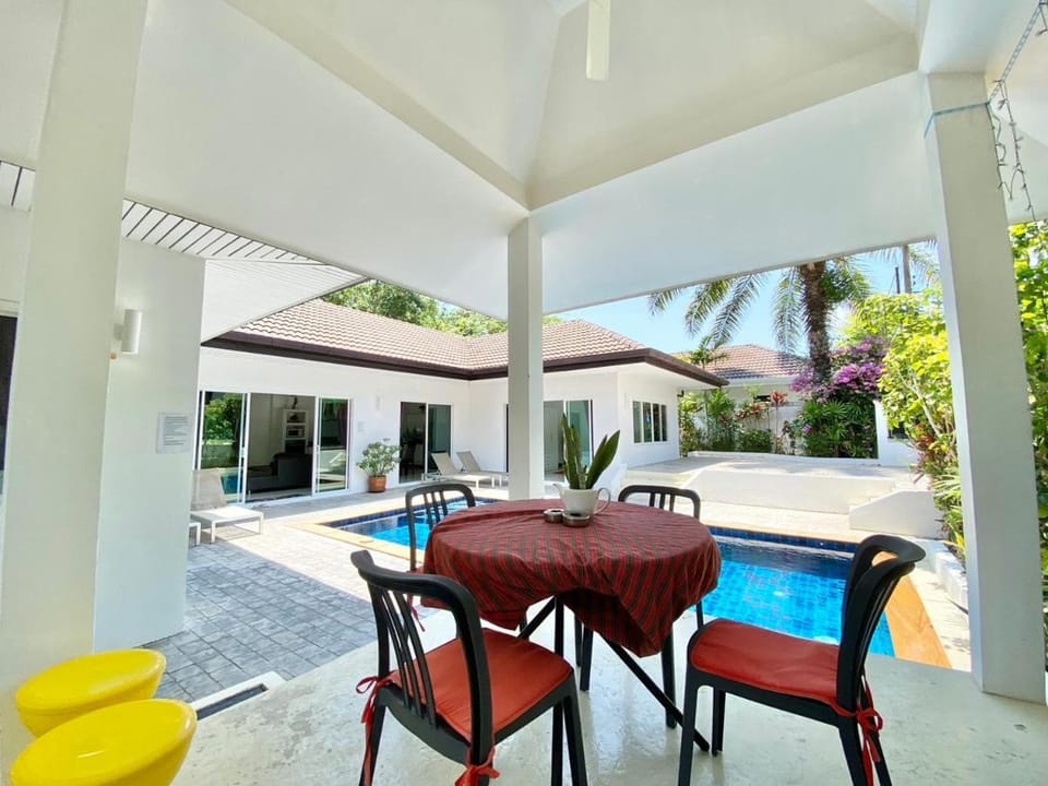 Chalong - 4 Bedroom Private Pool Villa - Phuket Villa in Chalong