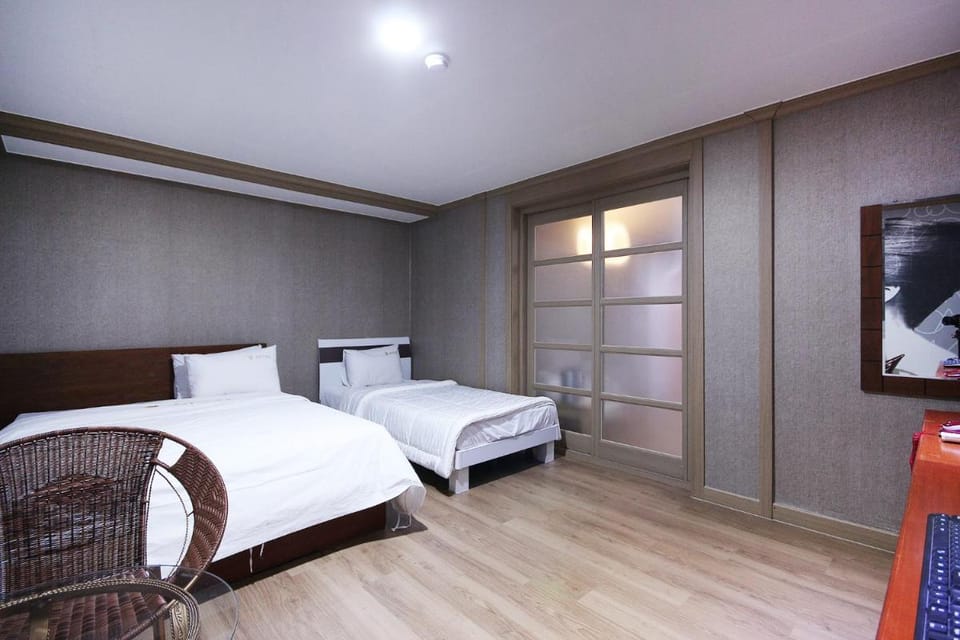 Happy Q Motel Motel in South Korea