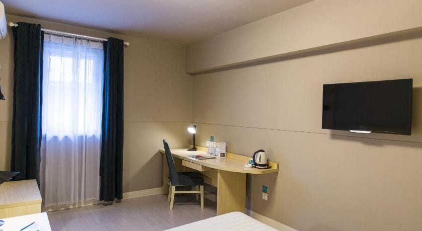 Jinjiang Inn Select Shenzhen Nanshan Science and Technology Park Hotel in Hong Kong