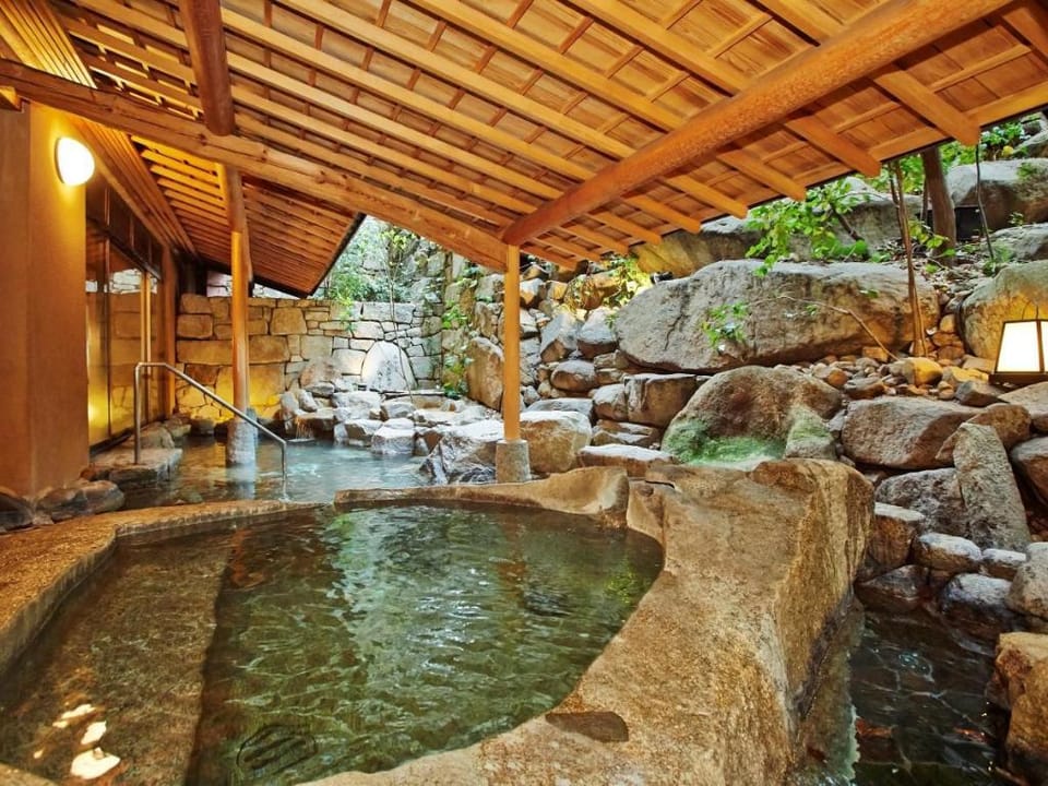 Yamatoya Honten Ryokan in Japan