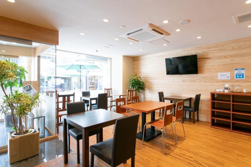 Bakery Hotel Chateau D'or Hotel in Japan