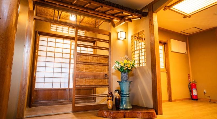 AIBIYA Bed and Breakfast in Shimotakai District