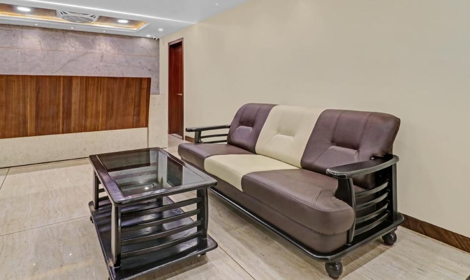 Itsy Hotels G Square Hotel in Vijayawada