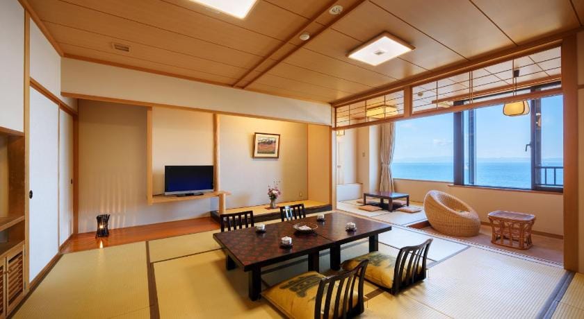 Nanbuya Kaisenkaku Ryokan in Japan