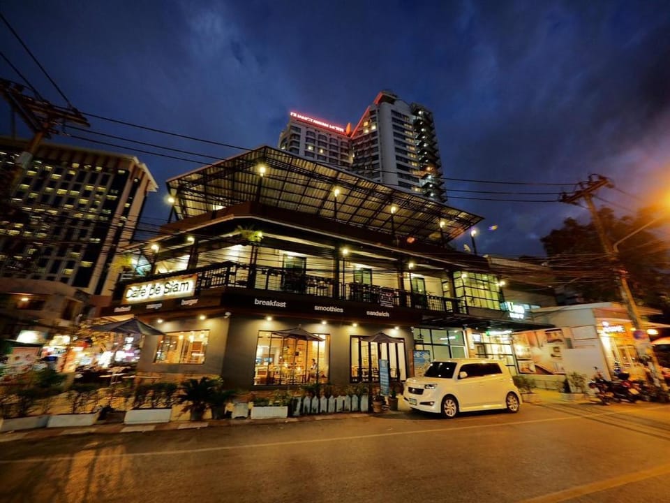 Uno Chiangmai Guest House Bed and Breakfast in Chiang Mai