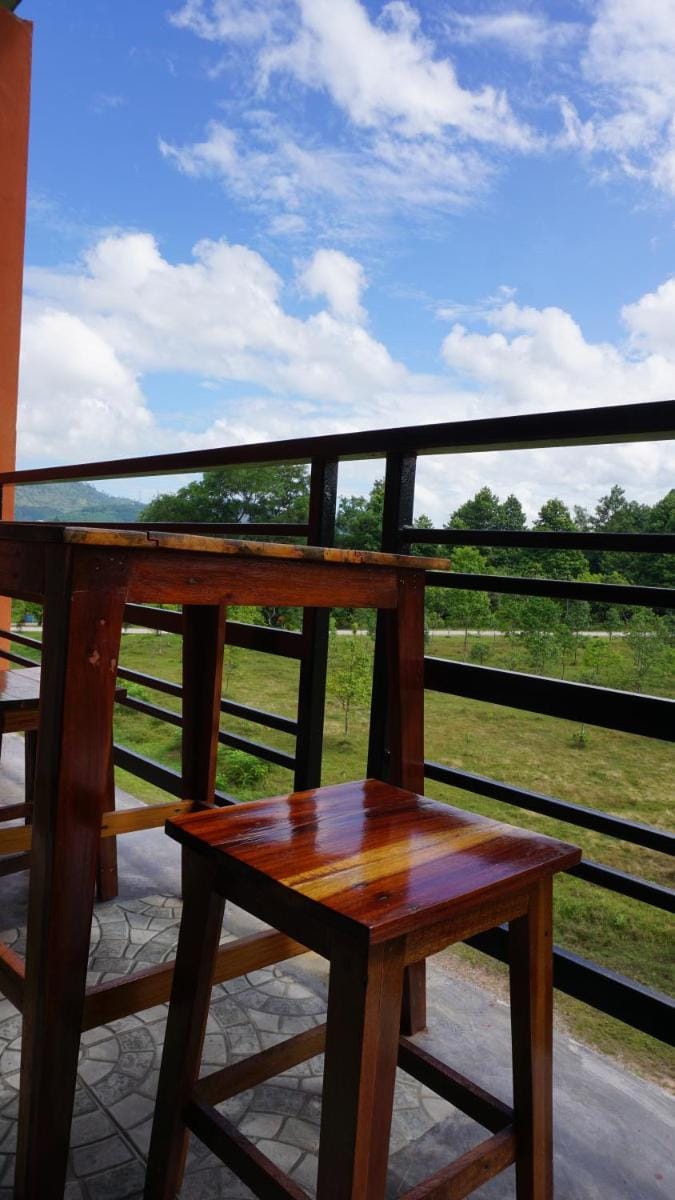 The Boat House Resort in Ranong, Khao Niwet, Mueang Ranong District, Ranong 85000, Thailand