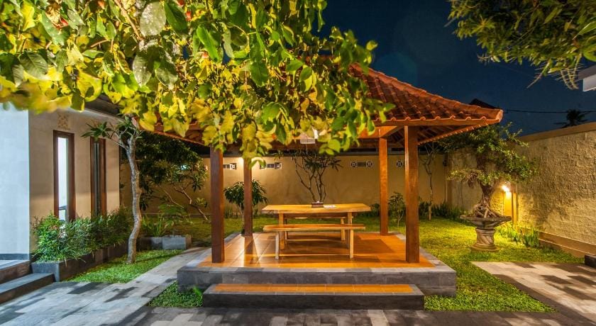 Astana Made Villas Bed and Breakfast in Denpasar