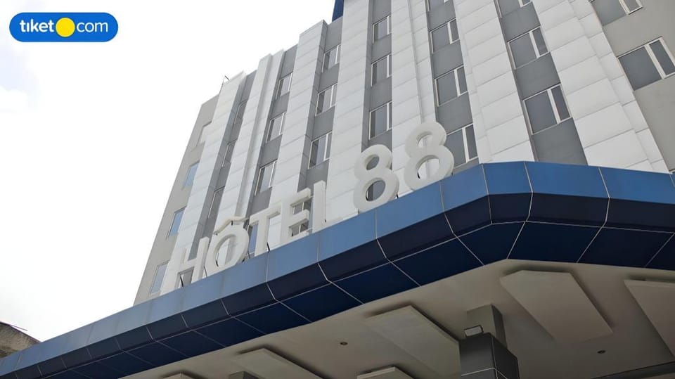Hotel 88 ITC Fatmawati Jakarta Hotel in South Jakarta City