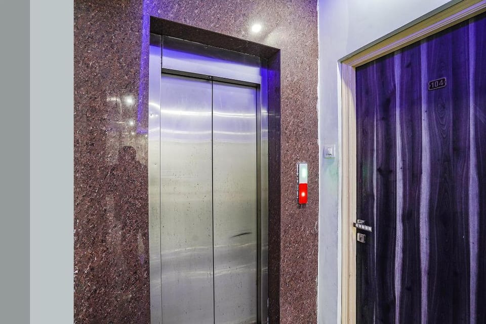 FabHotel Deepak Palace - Assi Ghat Hotel in Varanasi