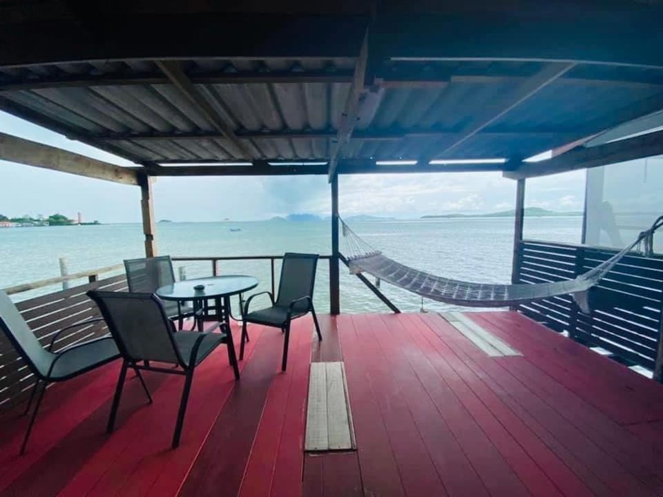 4Wooden Fish Waterfront House Vacation rental in Krabi Changwat