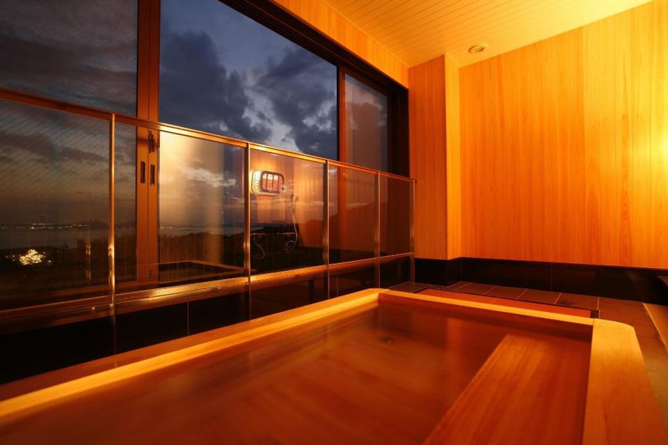Awaji Island Uzushio Onsen Umemaru Hotel in Hyogo Prefecture