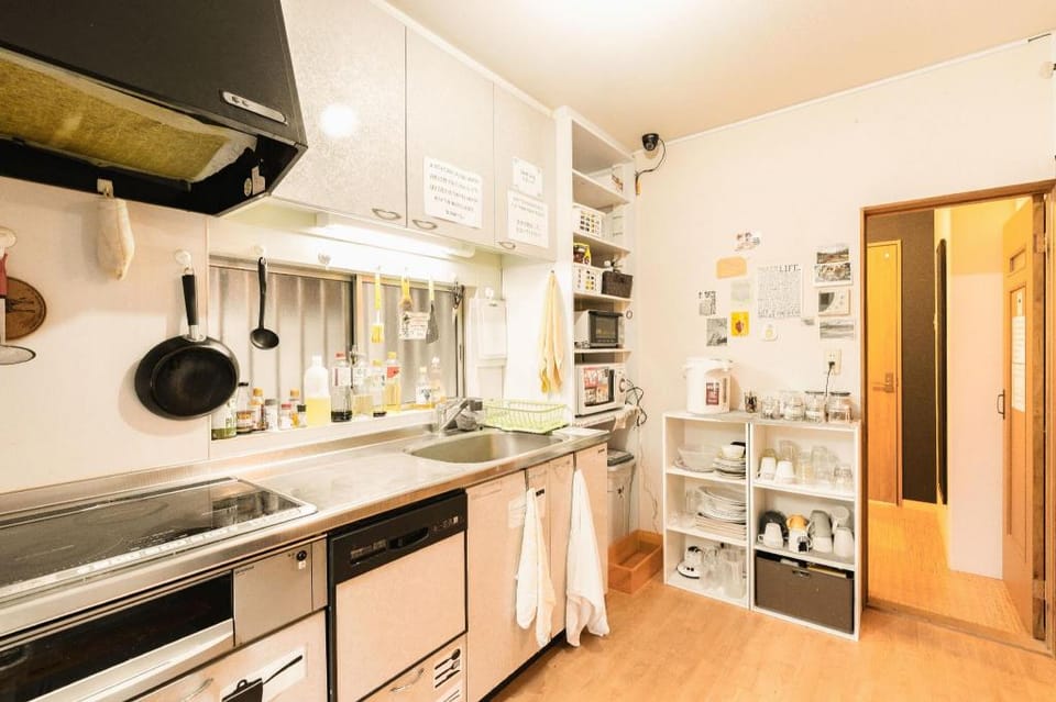 Peace House Abeno Bed and Breakfast in Osaka