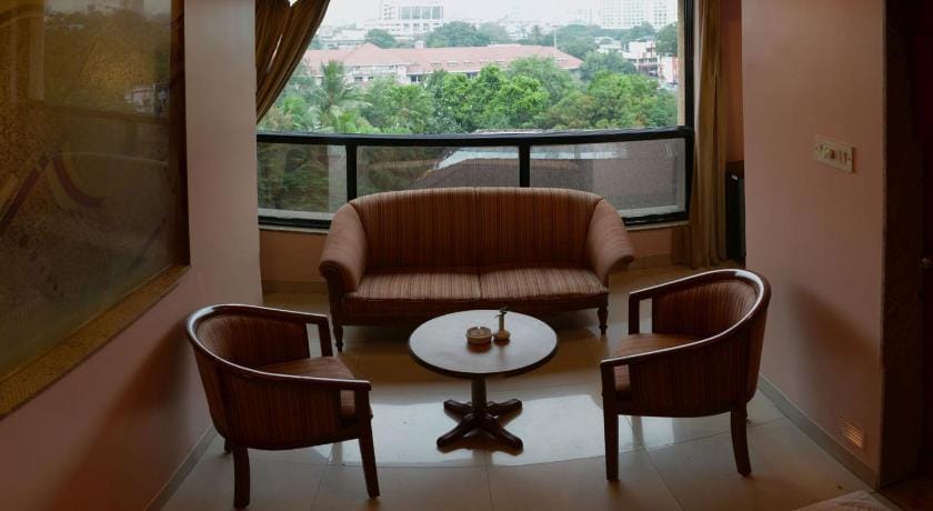 Hotel The Samrat Hotel in Pune