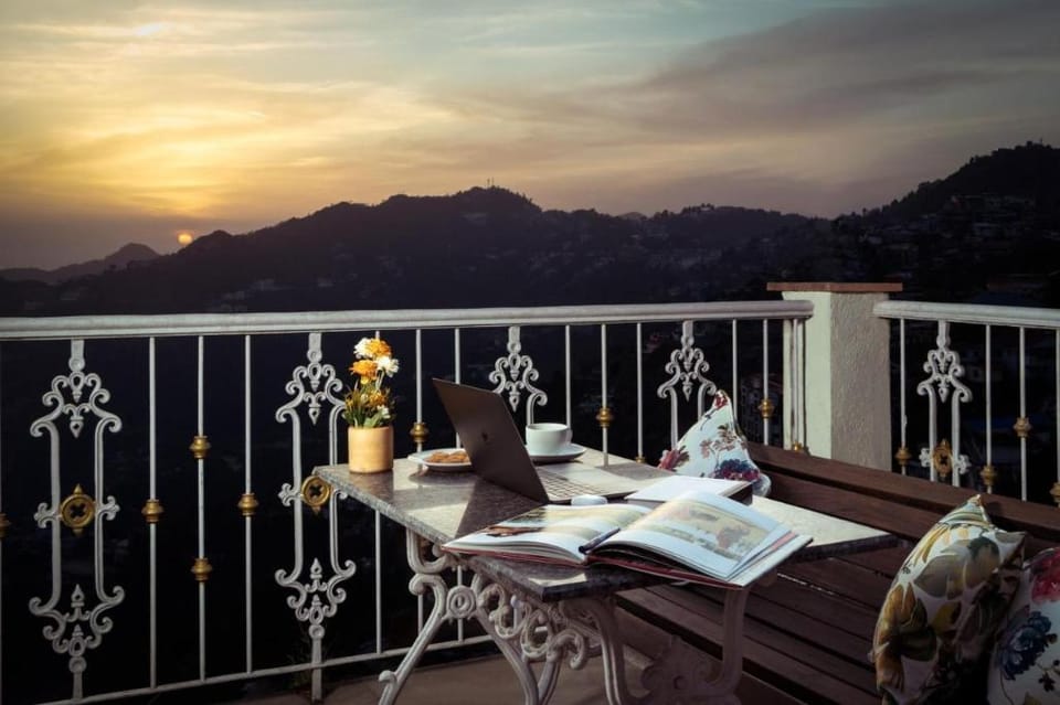 Tree of Life - Highlands, Resort in Mussoorie Hotel in Uttarakhand