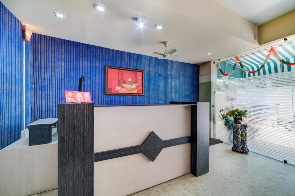 Hotel O The Royal Nest Near Shilparamam Hotel in Hyderabad