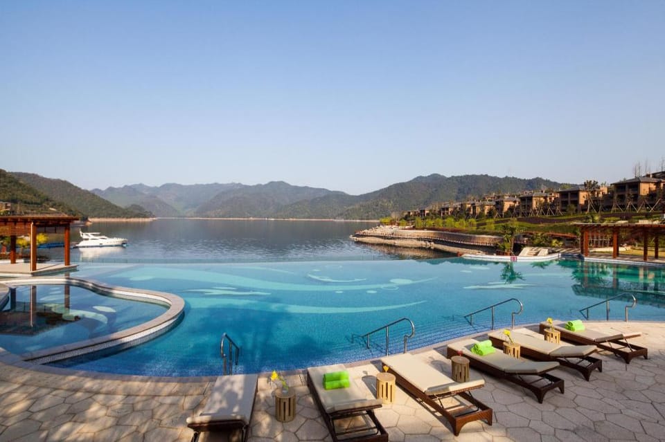 Crowne Plaza Hangzhou Thousand Island Lake By IHG Resort in Hangzhou