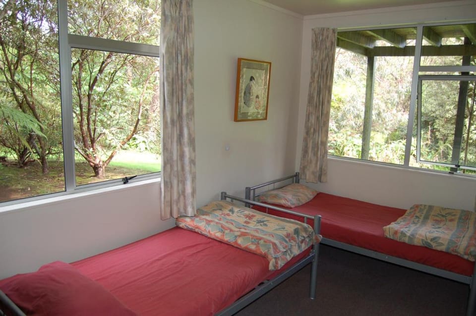 Egmont Eco Leisure Park & Backpackers Hostel in New Plymouth