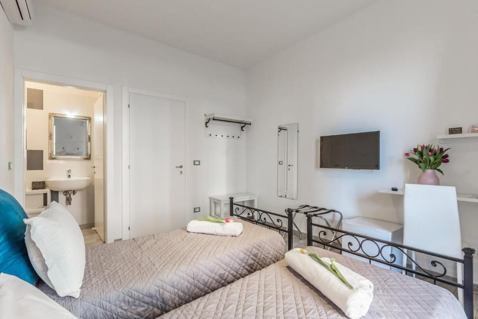 Central City Rooms Bed and Breakfast in Bologna