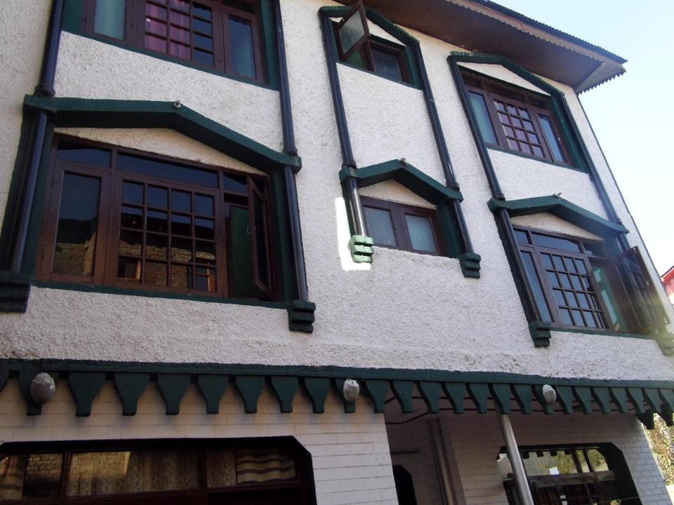 Al Amin Homestay Vacation rental in India