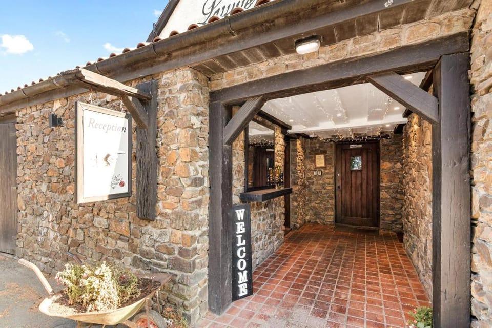 The Honest Lawyer, an Ascend Collection Hotel Hotel in Nelson