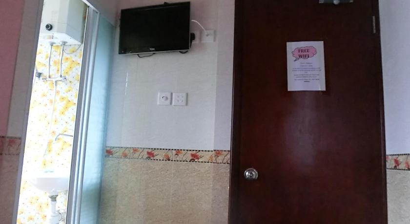 Dutch Hostel Bed and Breakfast in Hong Kong