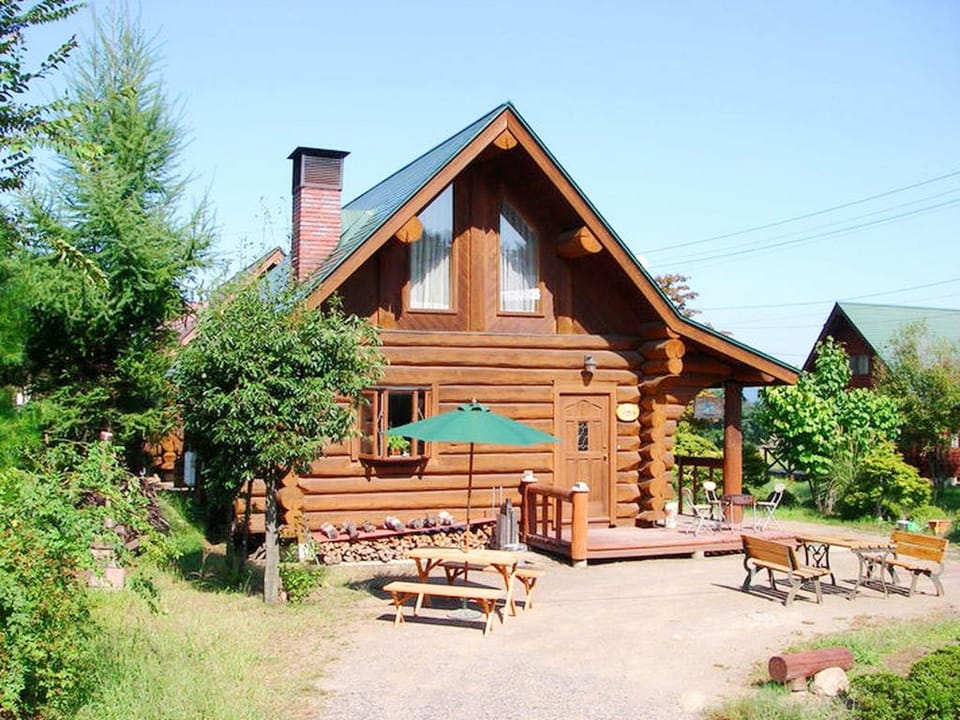 Canadian Log Cottage TAKITARO Hotel in Kitaazumi District