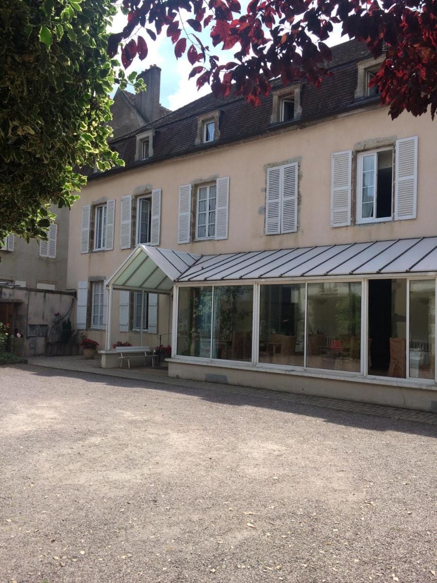 Hôtel des Cymaises Hotel in Bourgogne-Franche-Comté