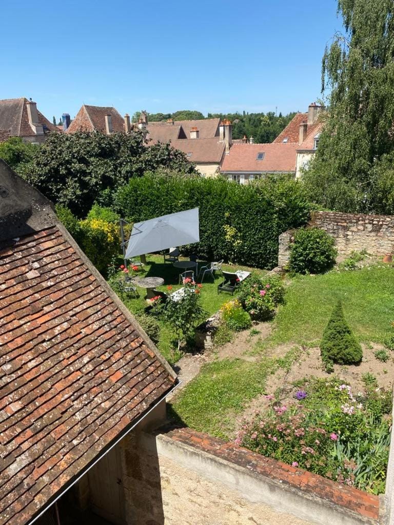 Hôtel des Cymaises Hotel in Bourgogne-Franche-Comté