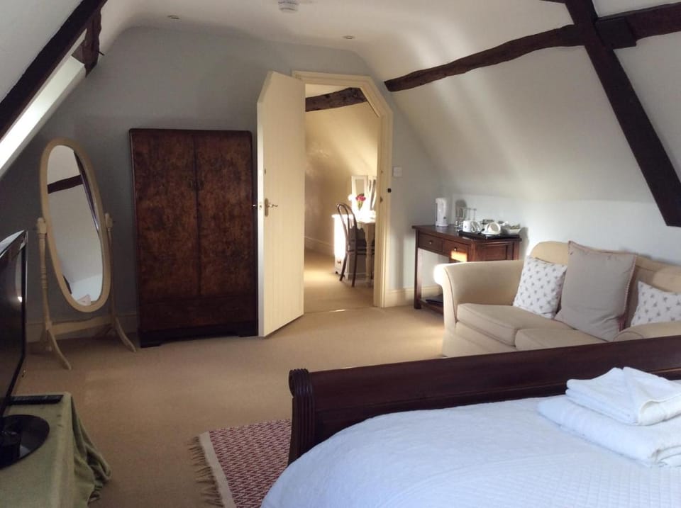 Castle Farm House B&B Bed and Breakfast in Corby