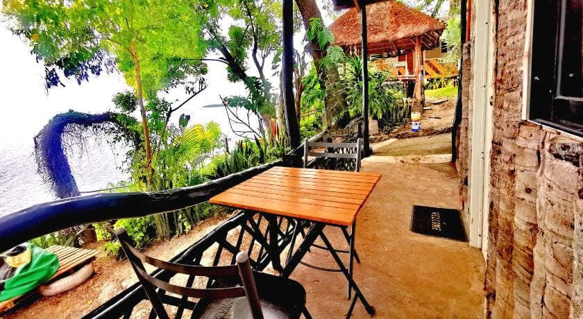 Stay N Save B&B Bed and Breakfast in Oslob