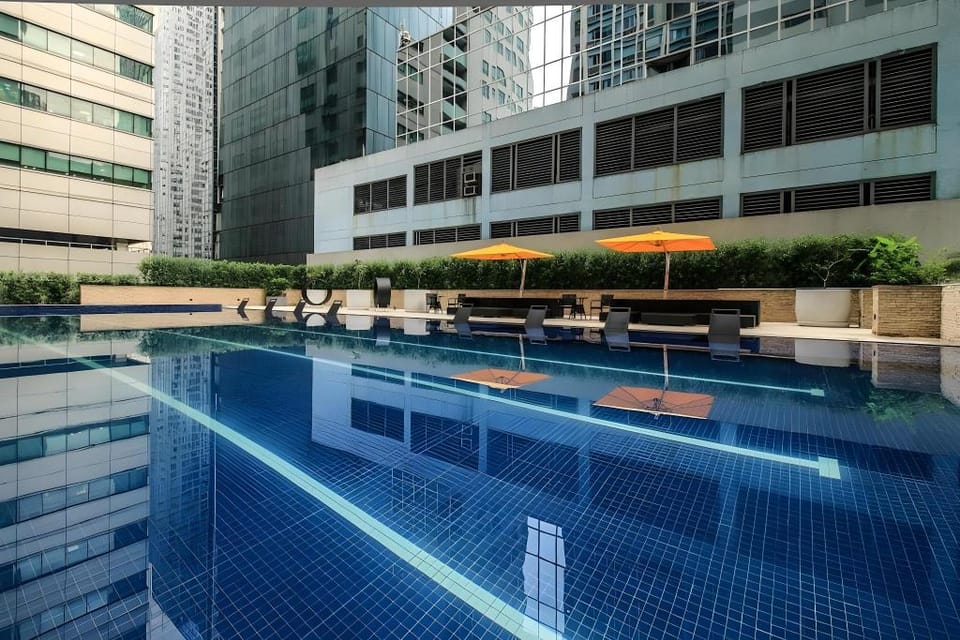 The Mini Suites - Eton Tower Makati Hotel in Pasay