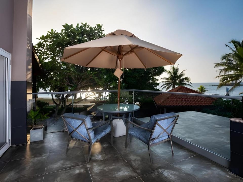 Earl's Reef Hotel in Western Province
