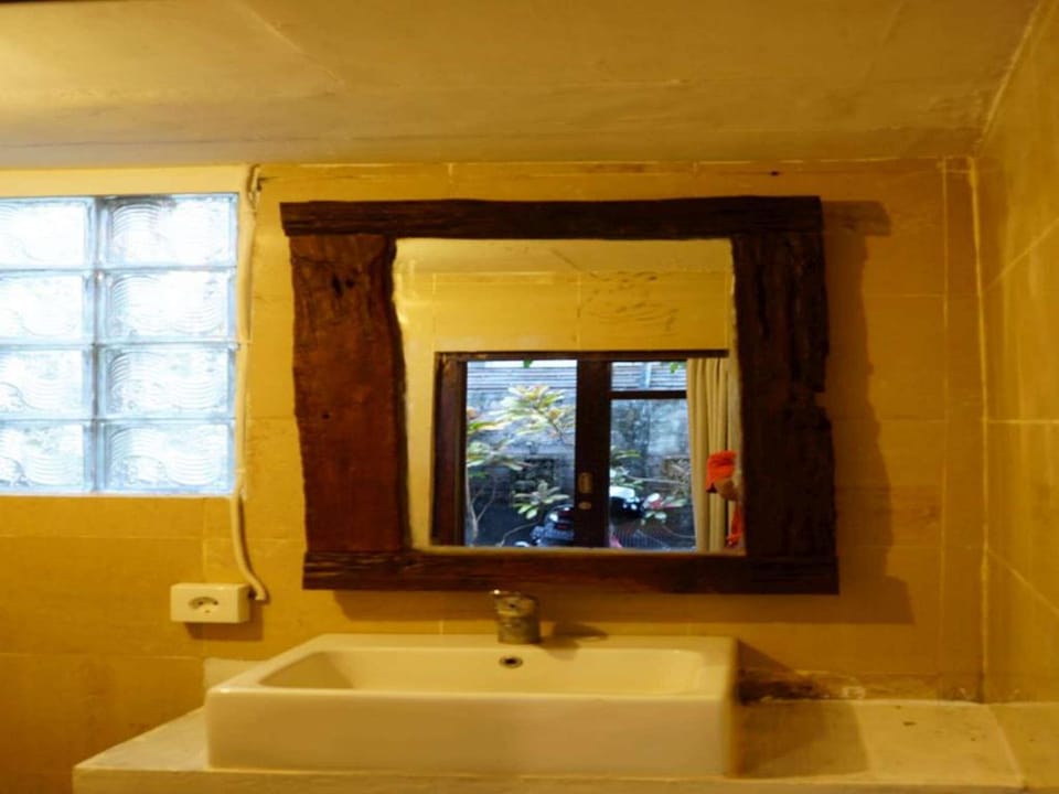Oka's Homestay Vacation rental in North Kuta